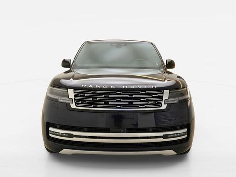 Used 2025 Land Rover Range Rover Autobiography AWD/4WD image 2