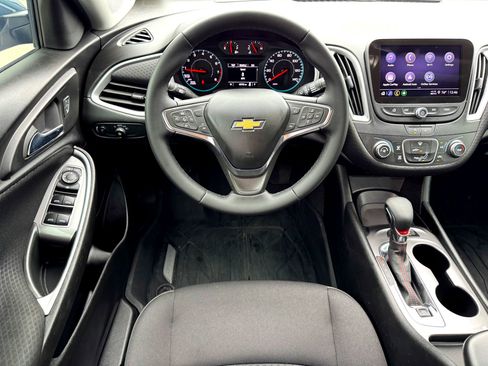 Used 2024 Chevrolet Malibu RS FWD image 20