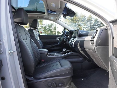 Used 2022 Kia Sorento SX Prestige image 36