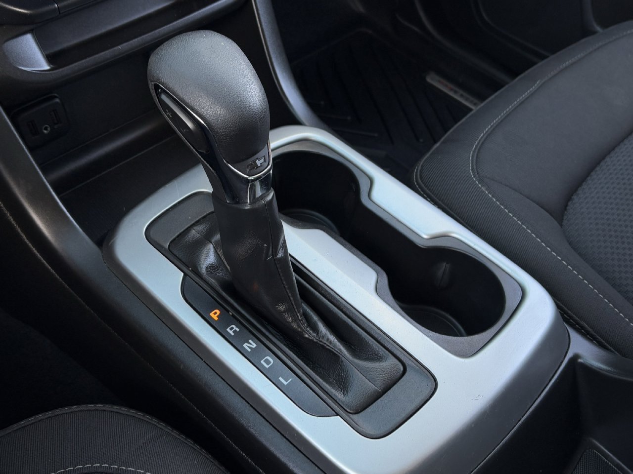 Used 2022 Chevrolet Colorado LT w/ LT Convenience Package RWD image 18