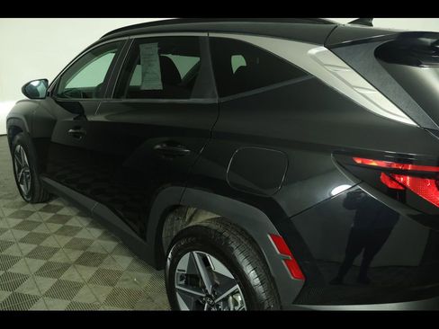 Used 2025 Hyundai Tucson SEL image 16