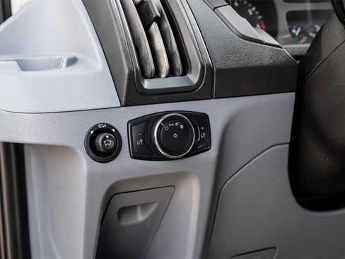 Used 2019 Ford Transit 250 130 Low Roof image 9