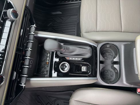 New 2026 Chevrolet Colorado ZR2 w/ Technology Package image 16