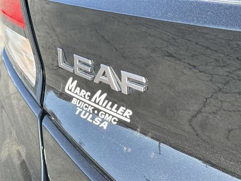 Used 2023 Nissan Leaf S image 8
