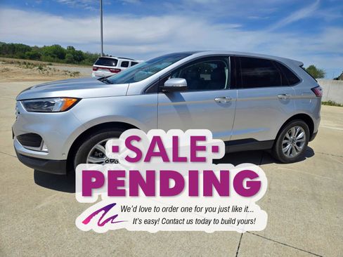 Used 2019 Ford Edge Titanium w/ Equipment Group 301A AWD/4WD image 1