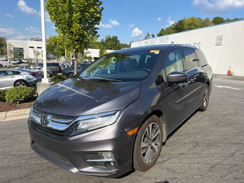 Used 2019 Honda Odyssey Elite image 3