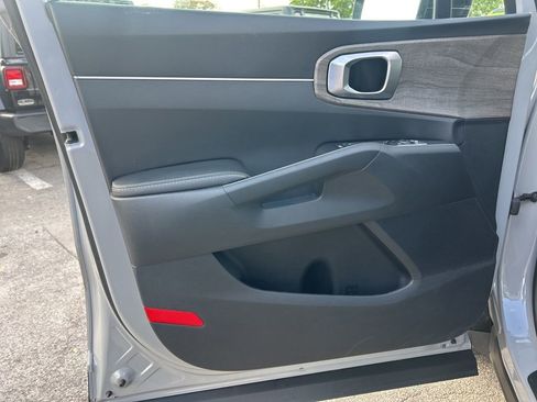 Used 2023 Kia Sorento X-Line EX image 37