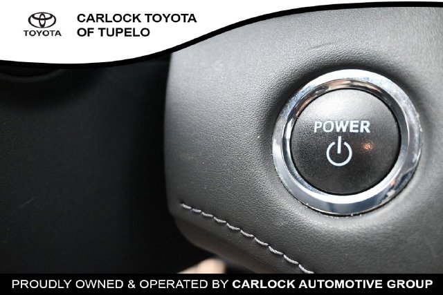 Used 2023 Toyota Highlander LE AWD/4WD image 32
