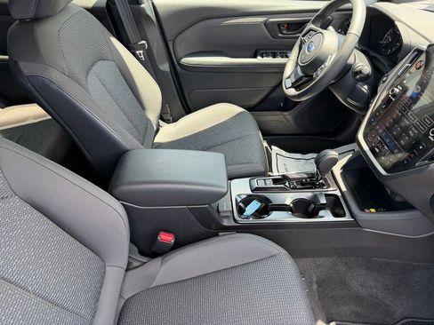 Used 2026 Subaru Forester Premium AWD/4WD image 15