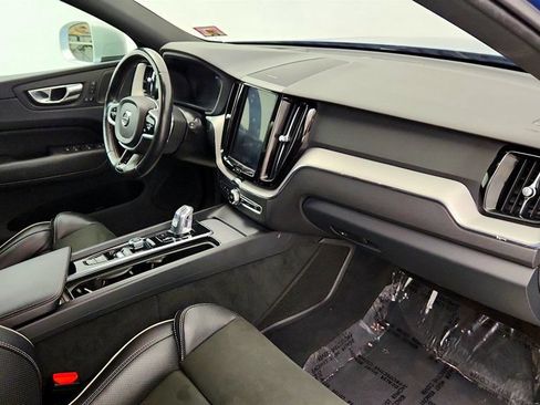 Used 2019 Volvo XC60 T8 R-Design w/ Advanced Package AWD/4WD image 26
