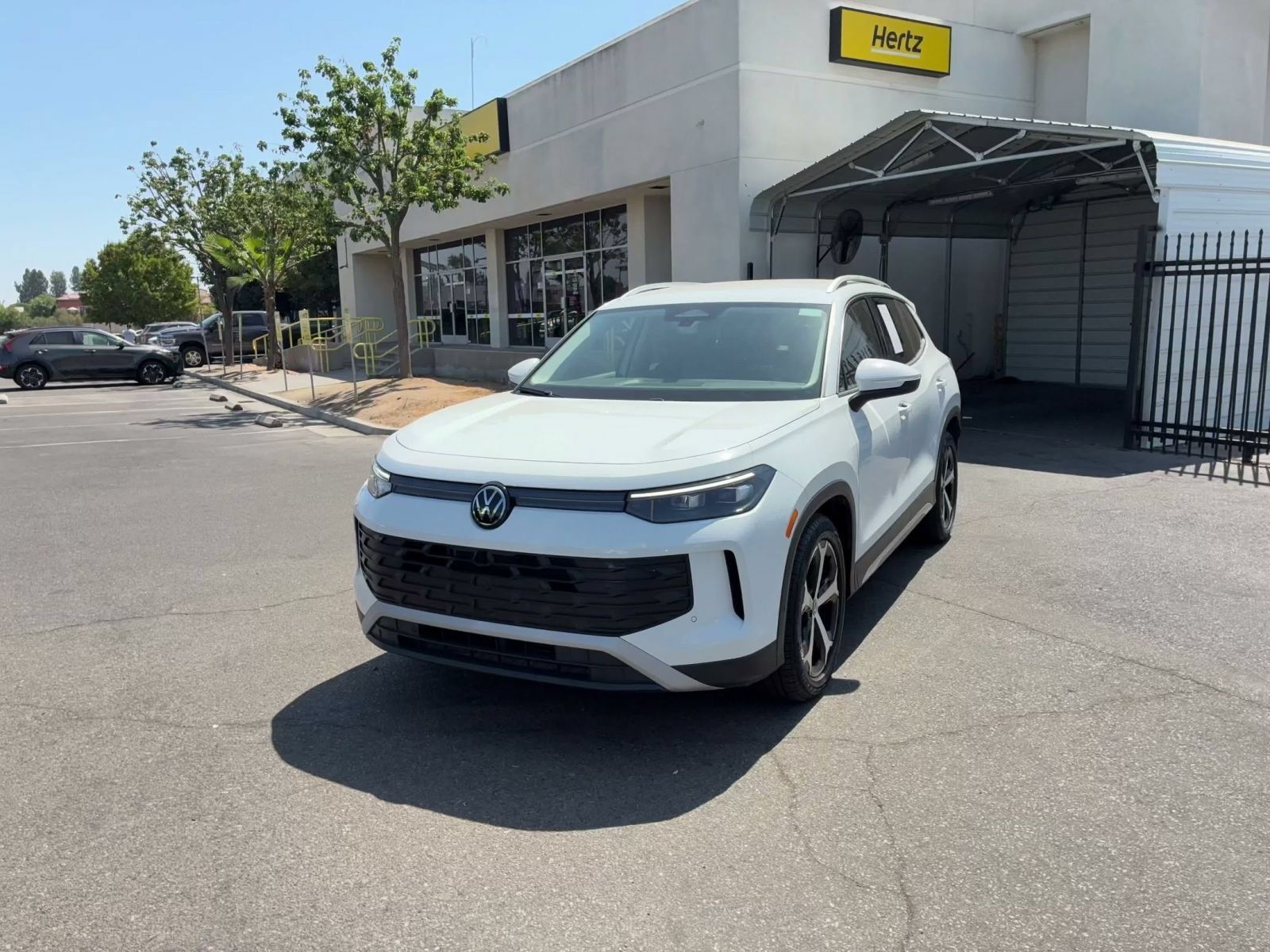 Used 2026 Volkswagen Tiguan SE FWD image 6