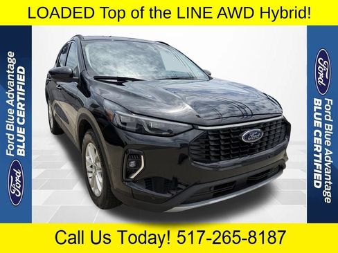 Certified 2023 Ford Escape Platinum w/ Premium Technology Package AWD/4WD image 1