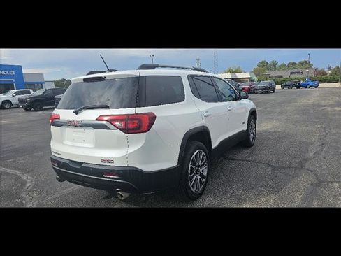 Used 2019 GMC Acadia SLT image 3