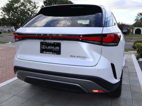 New 2026 Lexus RX 450h AWD image 24