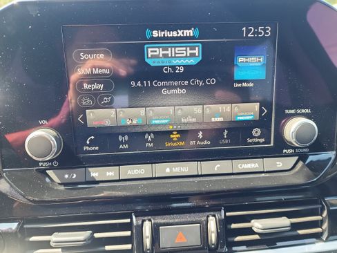 New 2025 Nissan Pathfinder SV image 16