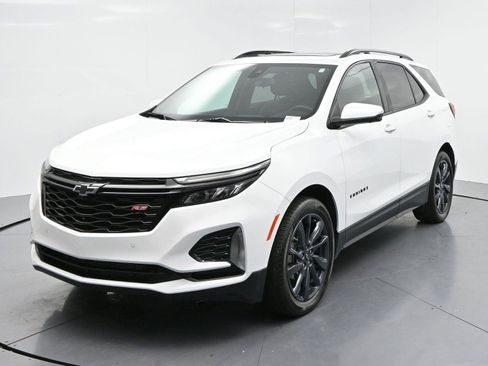 Used 2024 Chevrolet Equinox RS w/ RS Leather Package FWD image 3