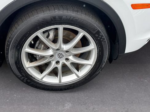 Used 2019 Porsche Cayenne AWD/4WD image 7