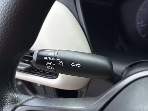 Used 2024 Honda HR-V LX image 38