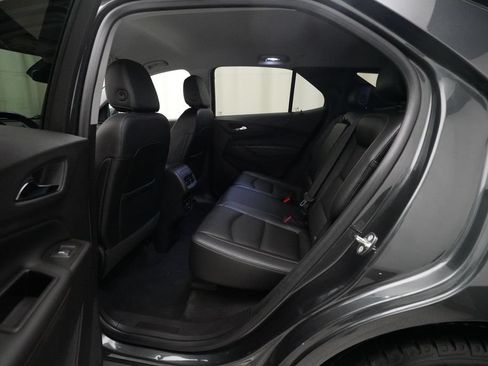 Used 2020 Chevrolet Equinox Premier AWD/4WD image 16