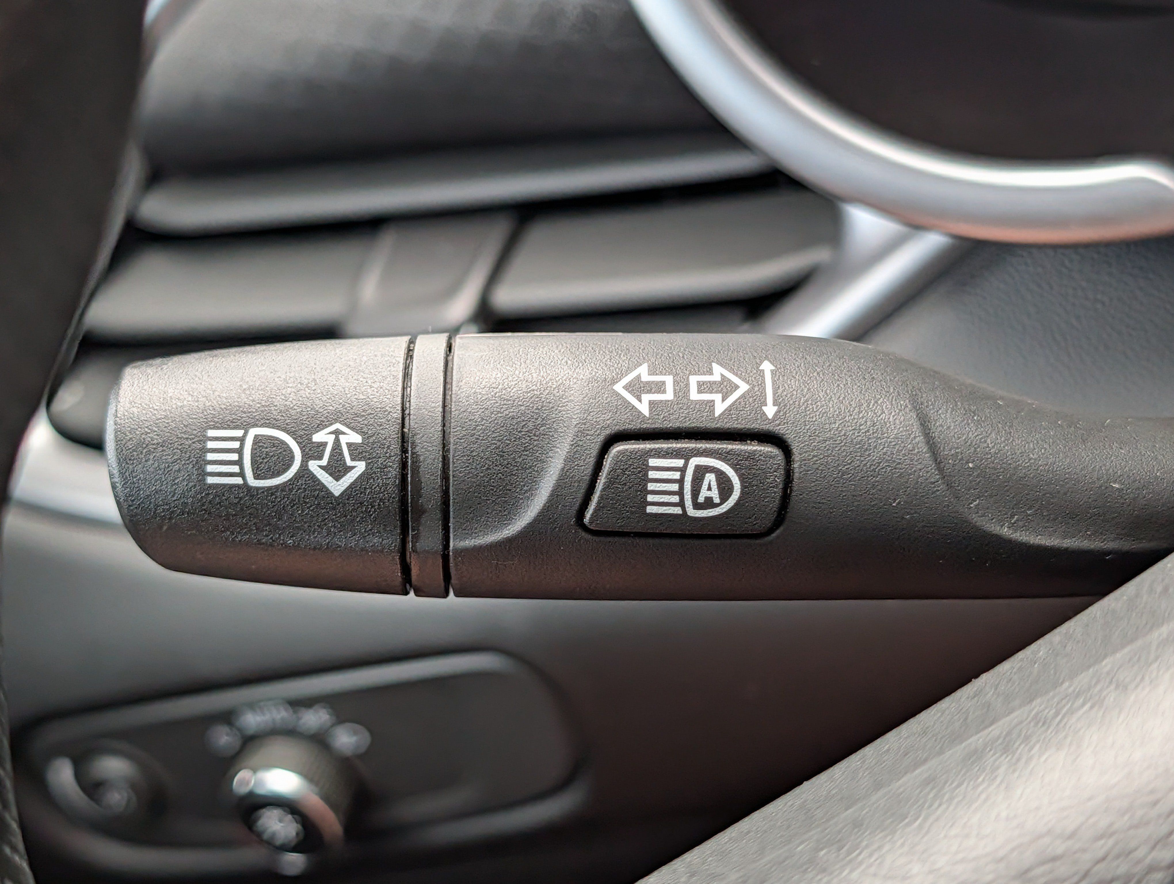 Certified 2025 Chevrolet Malibu LT FWD image 22