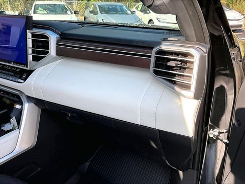 Certified 2024 Toyota Sequoia Capstone image 18