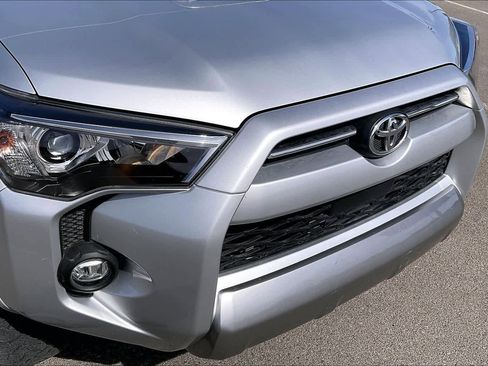 Used 2024 Toyota 4Runner TRD Off-Road Premium w/ Moonroof Package AWD/4WD image 29