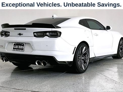 Used 2022 Chevrolet Camaro ZL1 RWD image 2