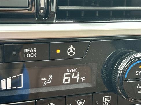 Used 2025 Nissan Pathfinder Platinum w/ Cargo Package image 33