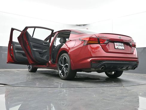 Used 2024 Nissan Altima 2.5 SR w/ SR Premium Package image 75