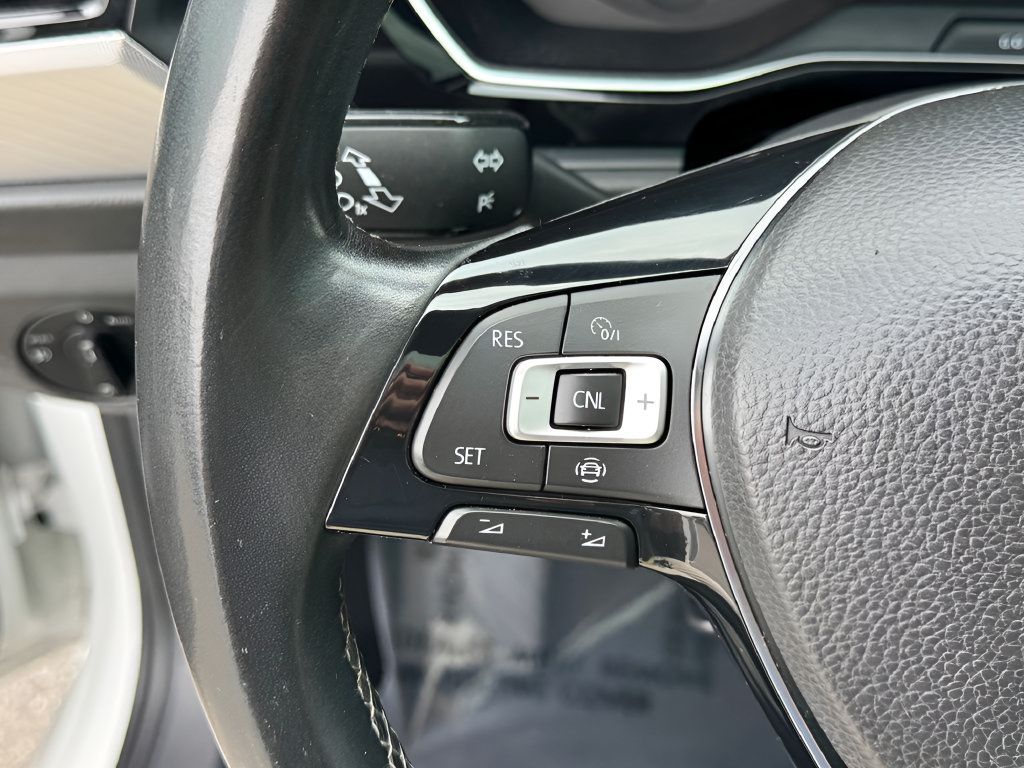 Used 2019 Volkswagen Jetta R-Line FWD image 15