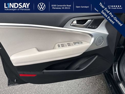 Used 2023 Genesis G70 2.0T w/ Sport Prestige Package image 9