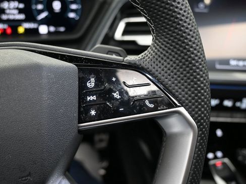 Used 2025 Audi Q4 e-tron Premium Plus w/ Premium Plus image 21