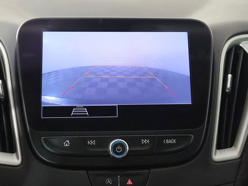 Used 2022 Chevrolet Malibu LT image 35