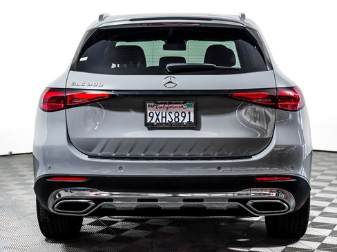 Certified 2026 Mercedes-Benz GLC 300 image 11
