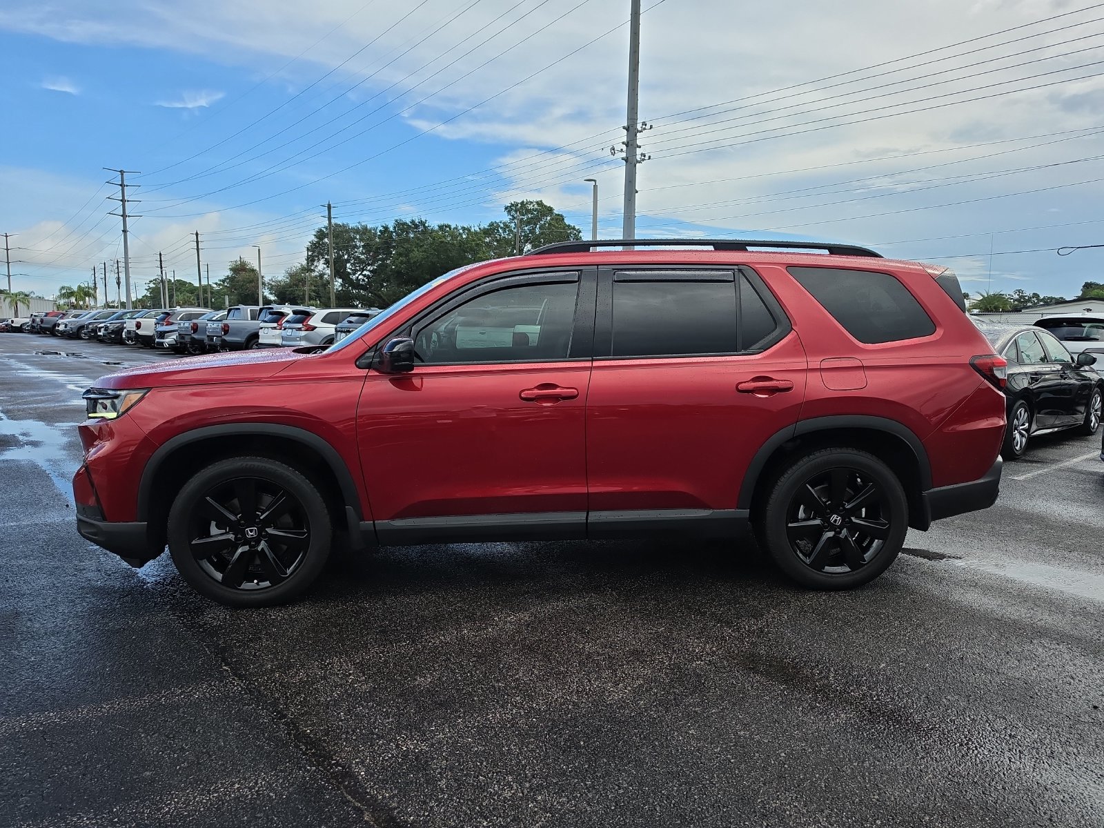 Certified 2025 Honda Pilot Black Edition image 6