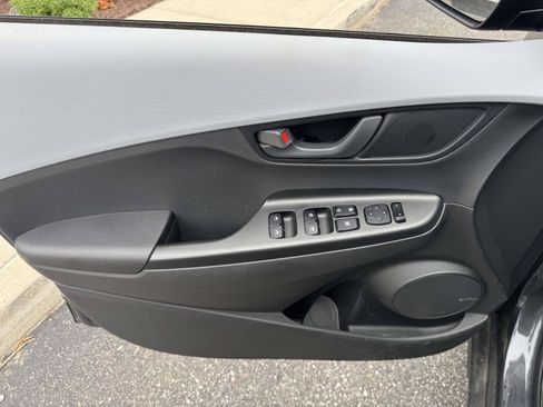 Used 2020 Hyundai Kona SEL Plus FWD image 14