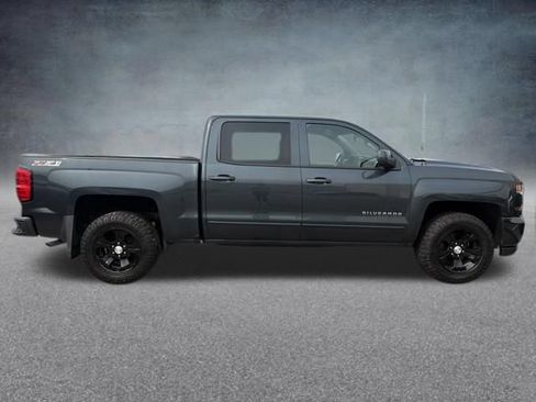 Used 2017 Chevrolet Silverado 1500 LT w/ All Star Edition AWD/4WD image 6