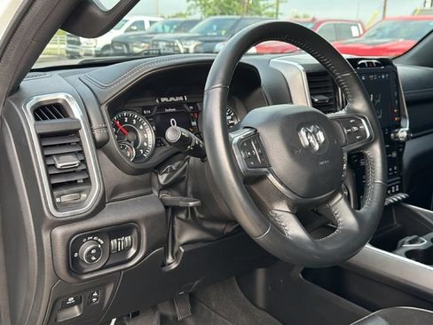 Used 2023 RAM 1500 Laramie AWD/4WD image 17