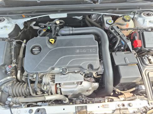 Used 2022 Chevrolet Malibu RS FWD image 23