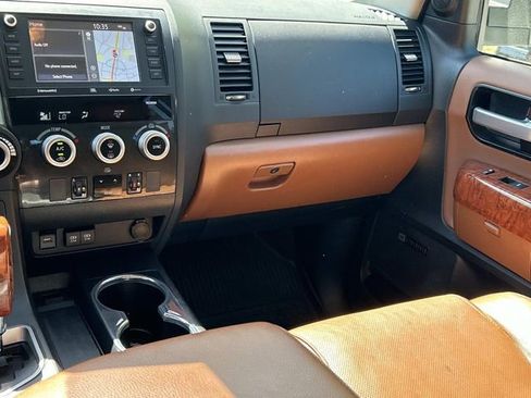Used 2020 Toyota Sequoia Platinum AWD/4WD image 30