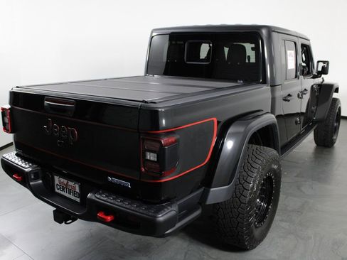 Used 2024 Jeep Gladiator Rubicon w/ Technology Group image 15