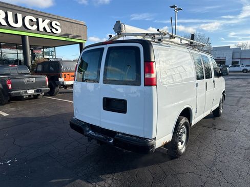 Used 2012 Chevrolet Express 2500 image 8