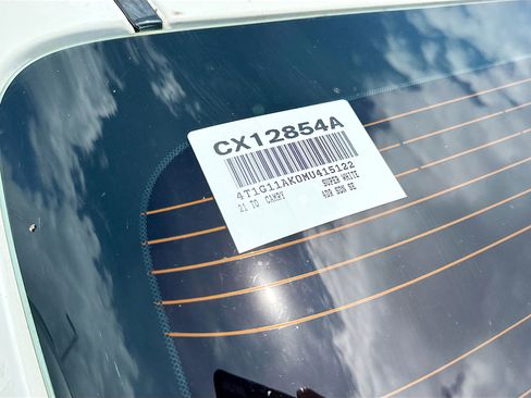Used 2021 Toyota Camry SE FWD image 7