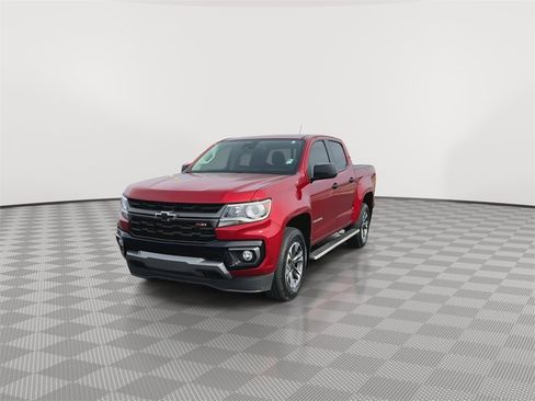 Used 2021 Chevrolet Colorado Z71 w/ Safety Package image 3