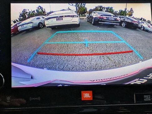 Used 2017 Toyota Prius Four image 13