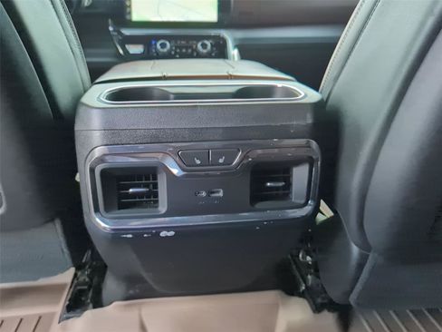 Used 2023 GMC Sierra 1500 Denali Ultimate AWD/4WD image 36