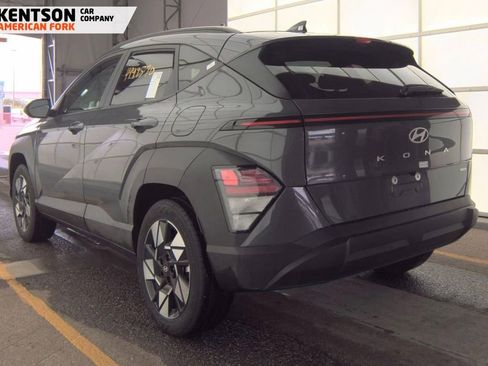 Used 2025 Hyundai Kona SEL AWD/4WD image 3