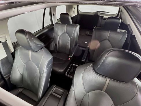 Used 2024 Toyota Grand Highlander Platinum image 22