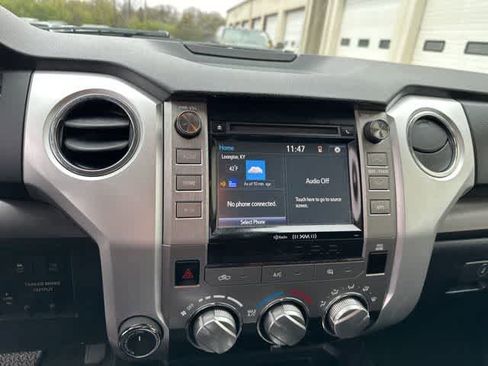 Used 2018 Toyota Tundra SR5 w/ TRD Off Road Package image 7
