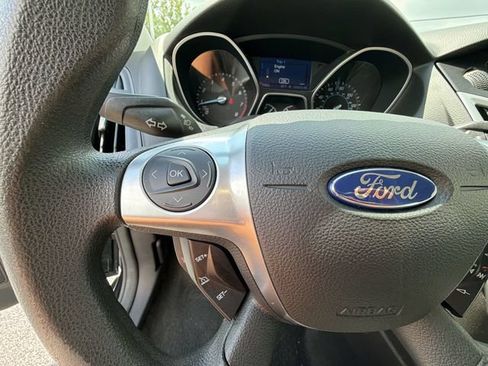 Used 2013 Ford Focus SE FWD image 27